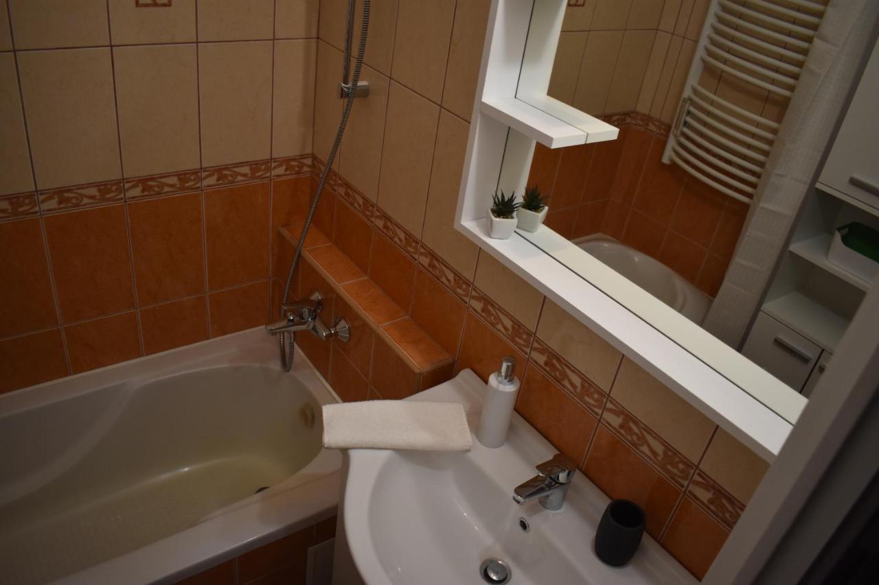 מאקו Frezia Apartman מראה חיצוני תמונה